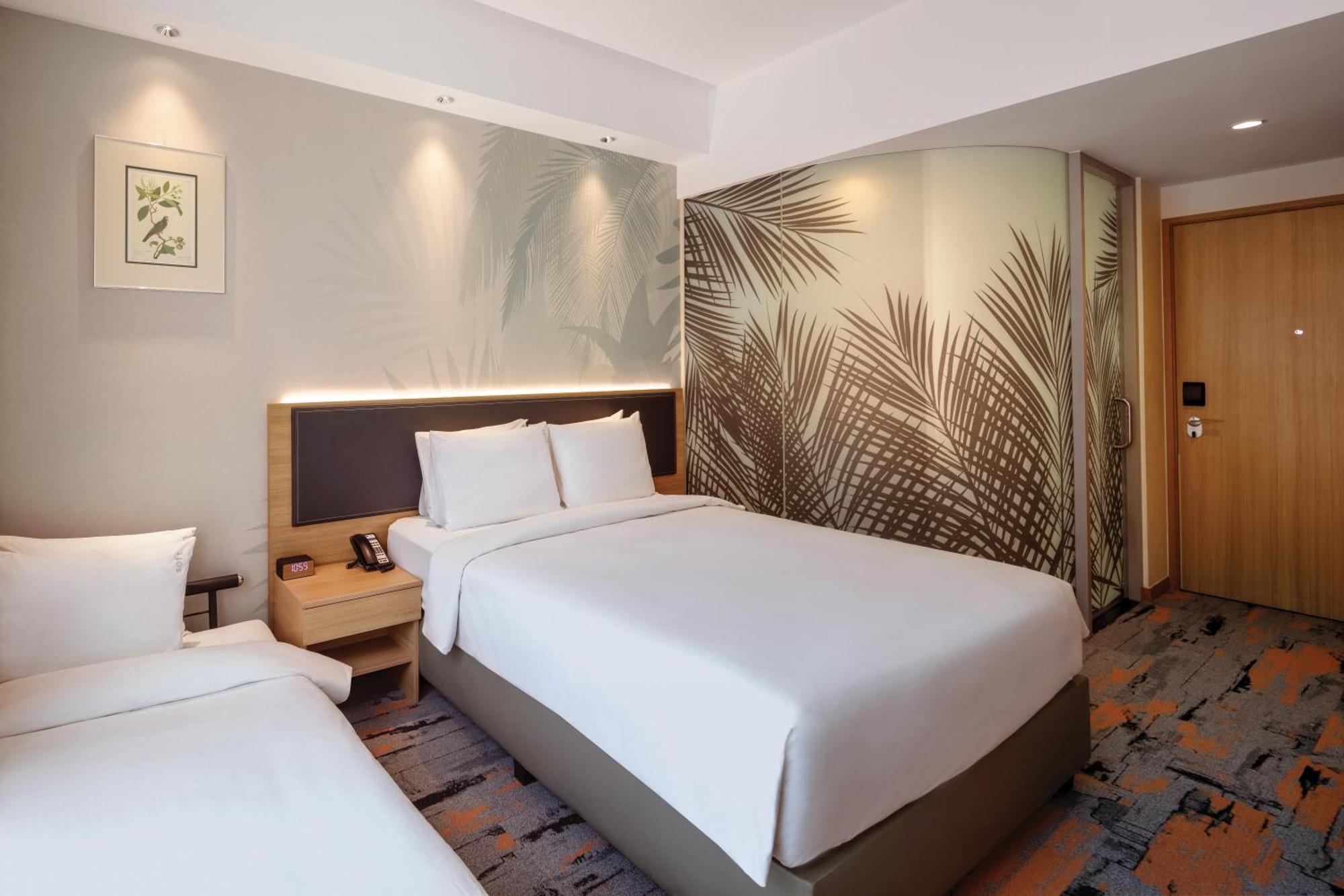 Standard Queen Room