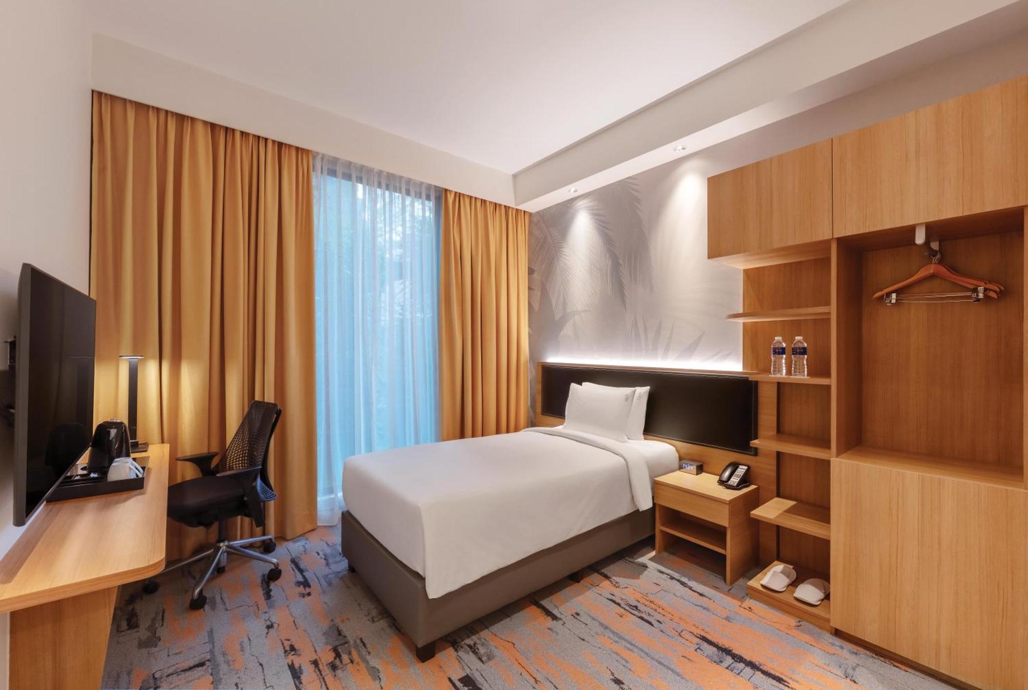 Standard Single Room Accessible